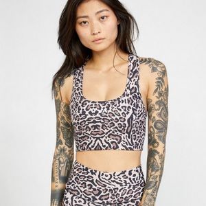 VA ESSENTIAL SPORTS BRA